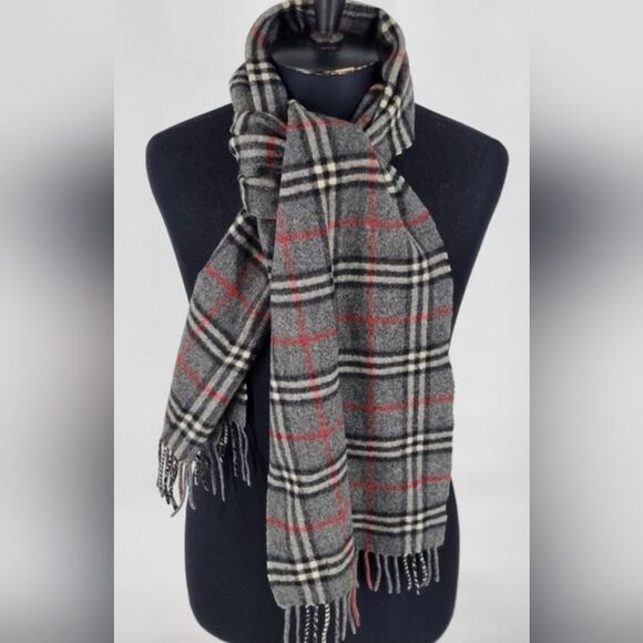 Burberry 100% Wool Grey Nova Check Scarf - Picture 8 of 9
